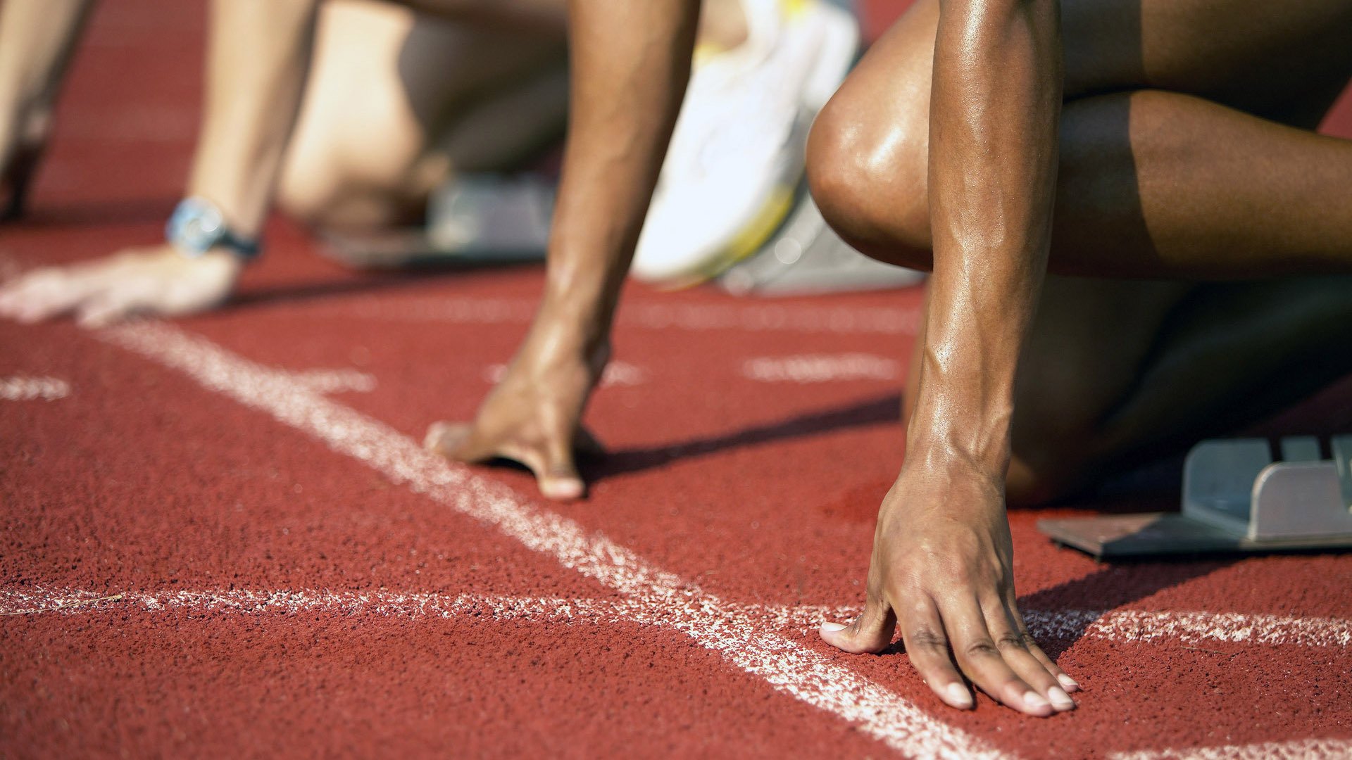 赛季中段球队连续比赛疲劳管理策略探讨，球员疲劳速率