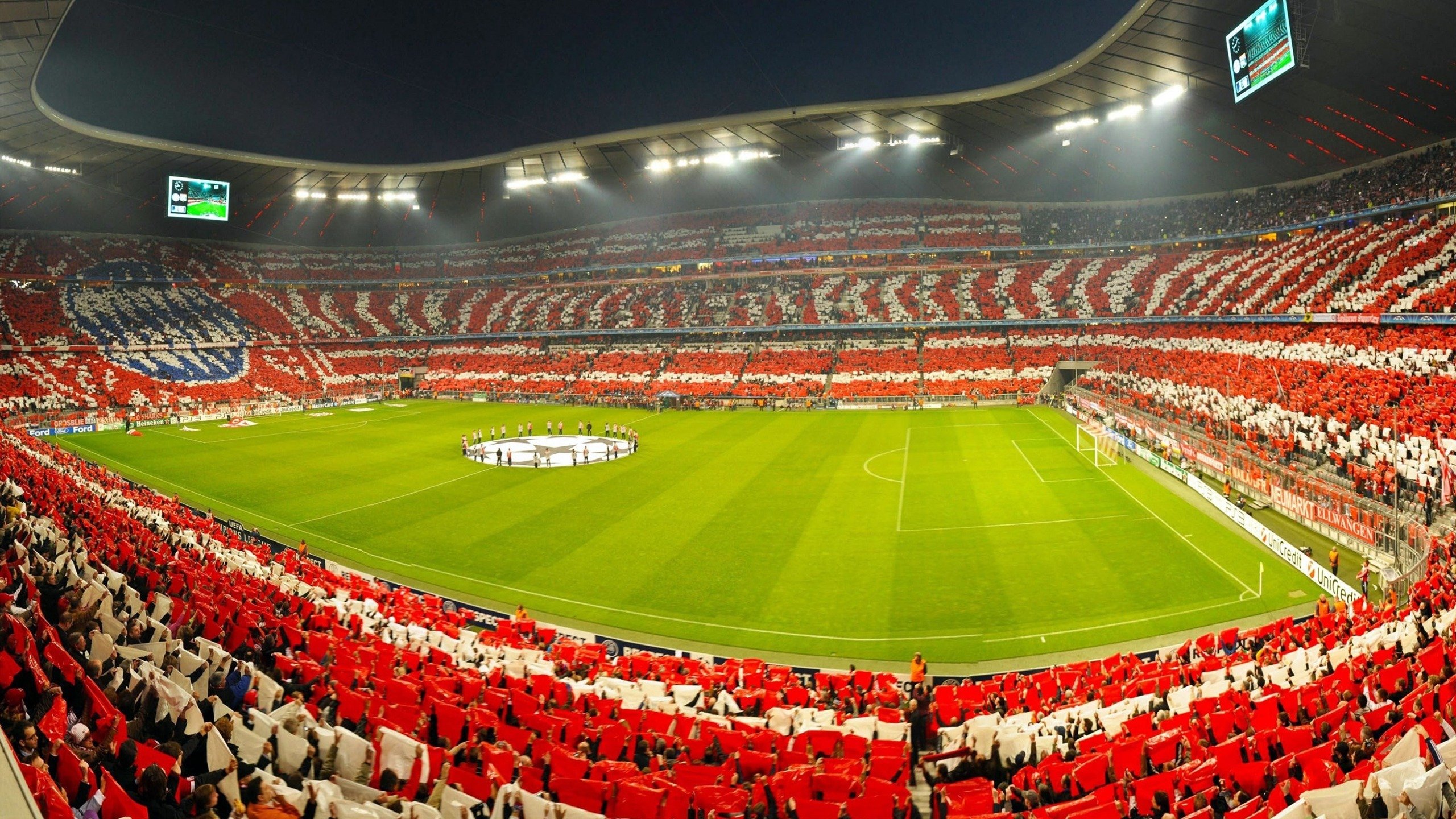 开云ky官网-“武汉马拉松：冲刺瞬间，赛场爆发速度激情！”